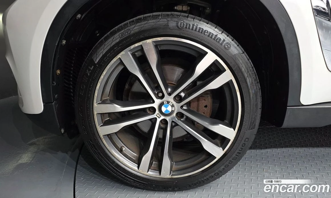 BMW X6 xDrive 30d, снимка 5 - Автомобили и джипове - 56157080