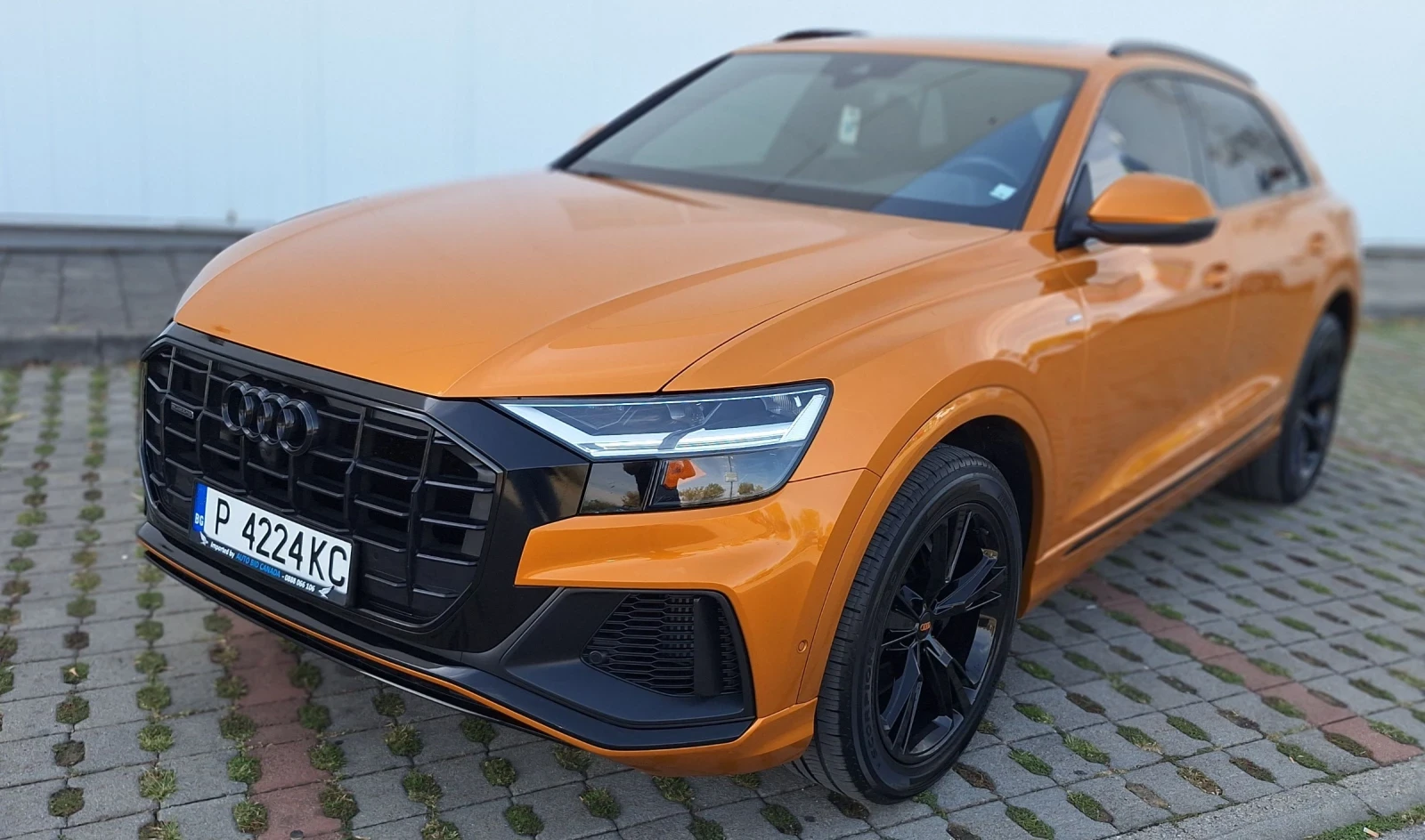 Audi Q8 S-line