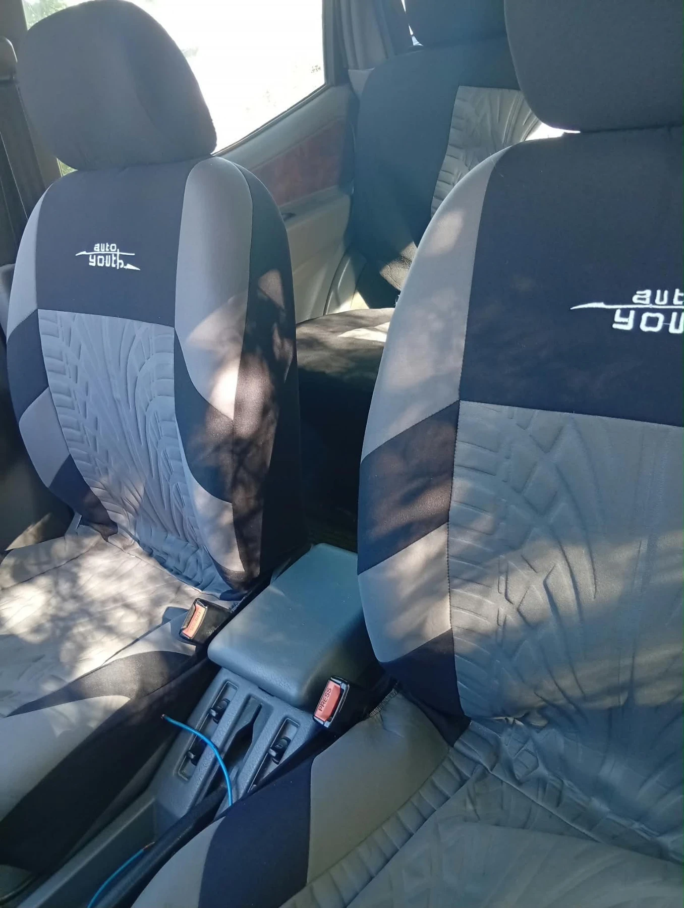 Nissan Terrano 2.7TDI, снимка 4 - Автомобили и джипове - 56483144