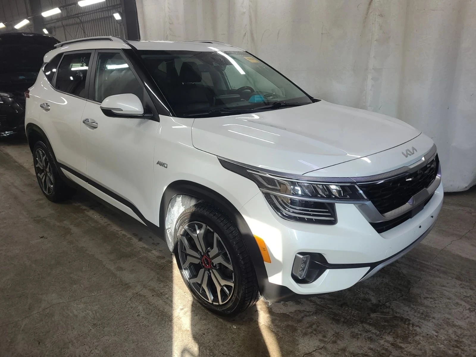 Kia Seltos, снимка 3 - Автомобили и джипове - 56686832