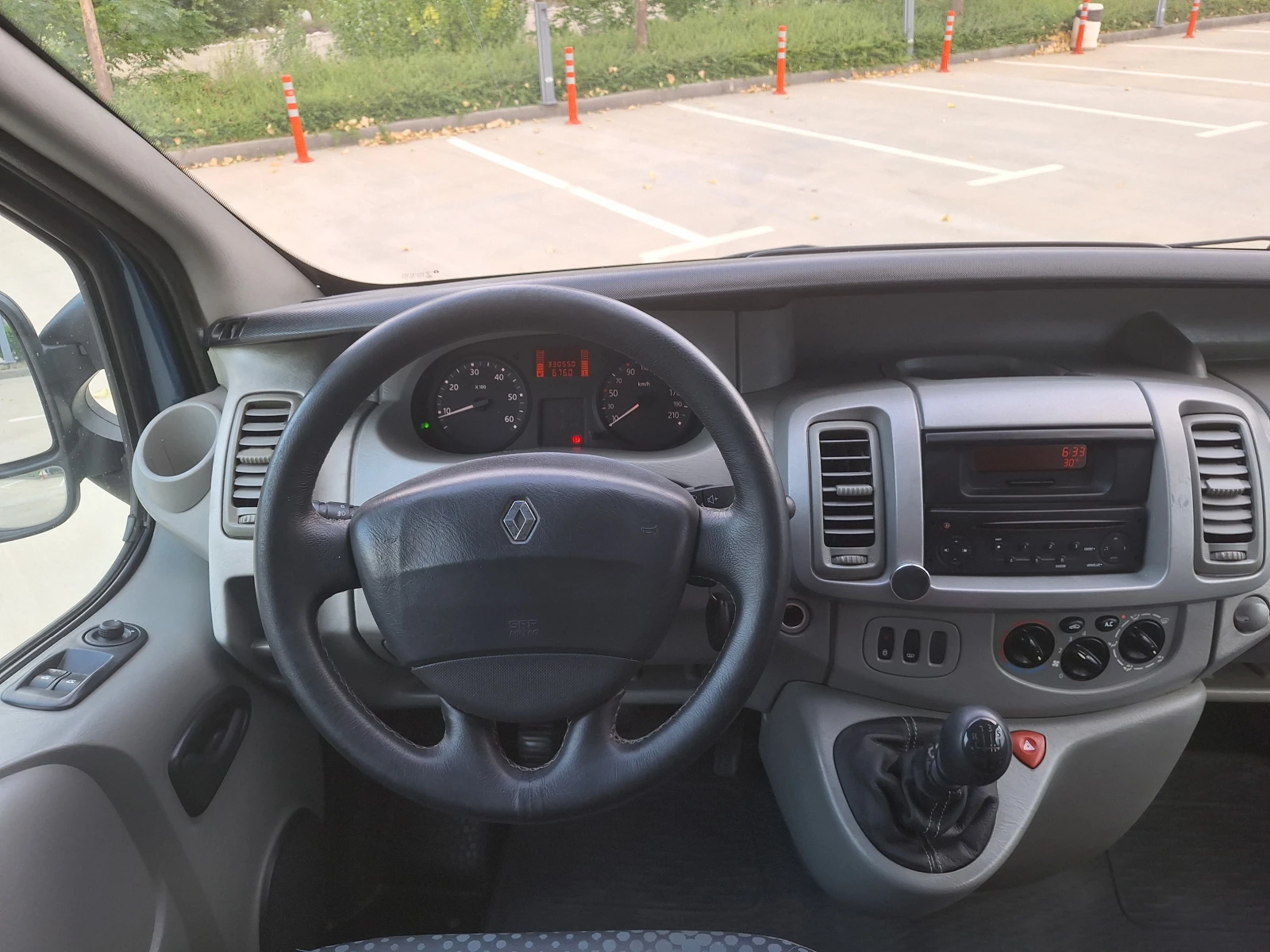 Renault Trafic 2.0DCI, снимка 12 - Бусове и автобуси - 54528575