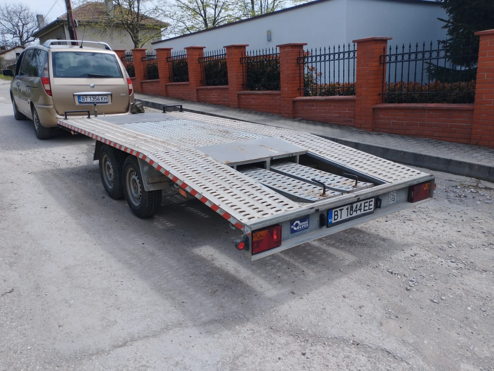 �� ��������� Blus | Mobile.bg � ����������� 5