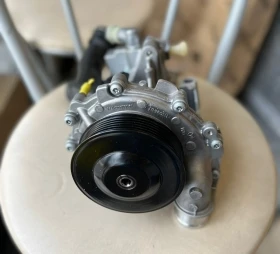 Водна/хидравлична помпа JEEP COMPASS/PATRIOT/CALIBER 2.2 CRDI  68090692AA / 68090692AB, снимка 2