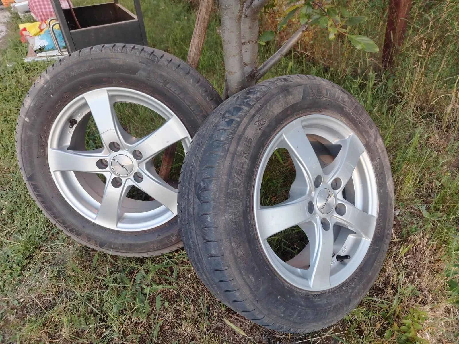 Гуми с джанти Michelin 195/65R15, снимка 5 - Гуми и джанти - 54934003