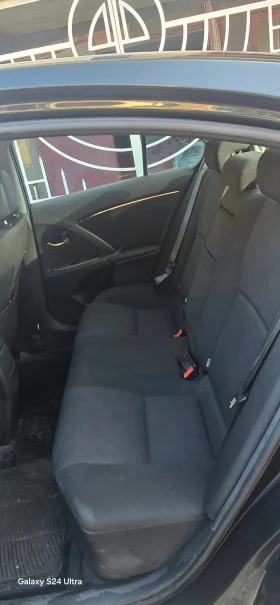 Toyota Avensis 2.2 D-4D Executive, снимка 13