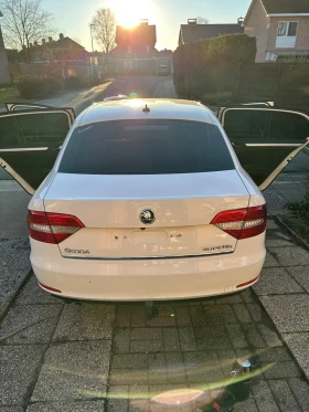 Skoda Superb - 8800 € / 17211.30 лв. - 20596596 3