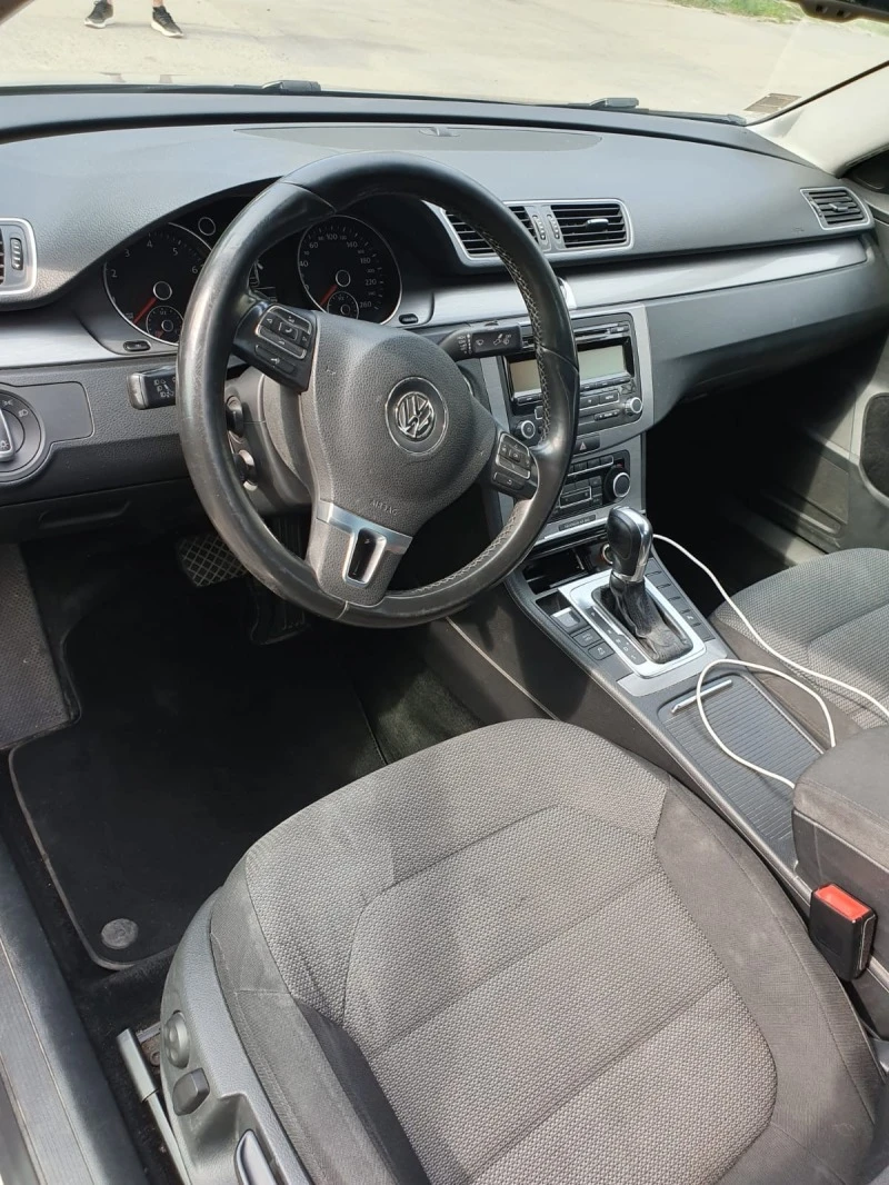 VW Passat Фабричен Метан 1.4, снимка 9 - Автомобили и джипове - 47468527