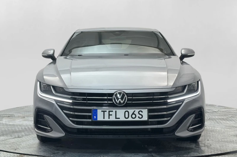 VW Arteon 1.4 E-HYBRID R-Line, снимка 2 - Автомобили и джипове - 48434706