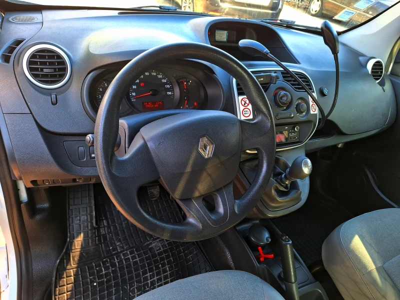 Renault Kangoo 1.5 DCI 95hp MAXI, снимка 9 - Автомобили и джипове - 49202374