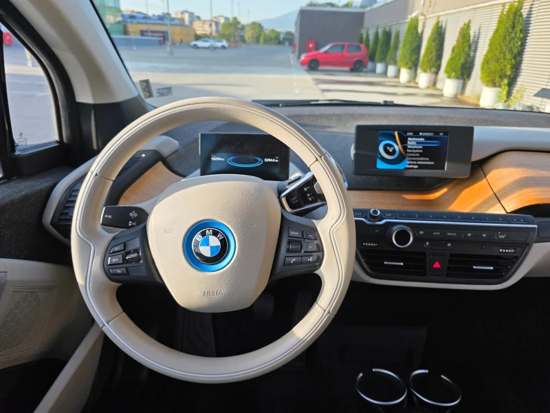 BMW i3 60AH/22kw, снимка 10 - Автомобили и джипове - 51663314