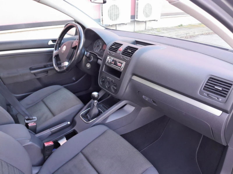 VW Golf 1.9 tdi, снимка 12 - Автомобили и джипове - 52505776