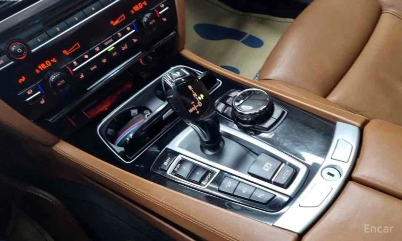 BMW 740, снимка 11 - Автомобили и джипове - 52805661