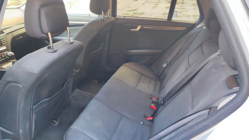 Mercedes-Benz C 180 S204, снимка 11 - Автомобили и джипове - 52873580