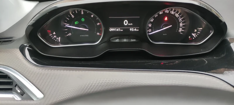 Peugeot 2008 1, 6 e hdi, снимка 13 - Автомобили и джипове - 53086345