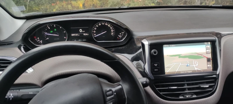Peugeot 2008 1, 6 e hdi, снимка 14 - Автомобили и джипове - 53086345