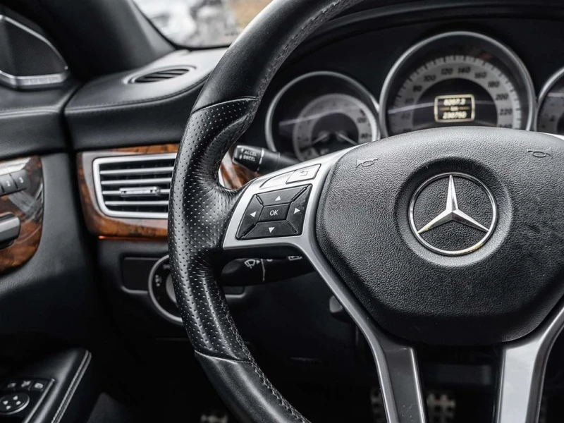 Mercedes-Benz CLS * CLS550 4 MATIC * CARFAX * ЦЕНА ДО БГ, снимка 11 - Автомобили и джипове - 53471067