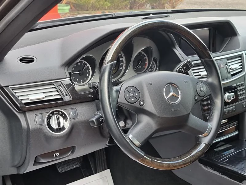 Mercedes-Benz E 500 AMG-Bi turbo 4Matik-Panorama | Mobile.bg — изображение 9