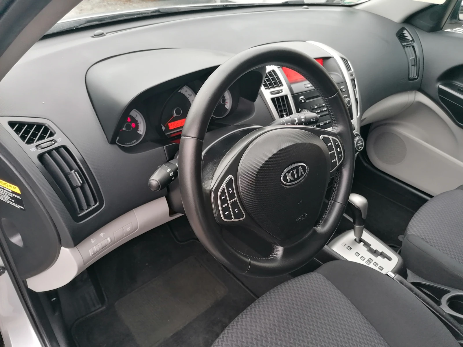 Kia Ceed 1.6 avtomatik - изображение 7