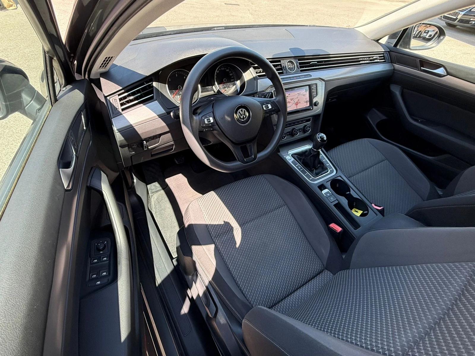 VW Passat 2.0TDI 150к.с. 100% РЕАЛНИ КИЛОМЕТРИ - ДОКАЗУЕМИ ! - изображение 10