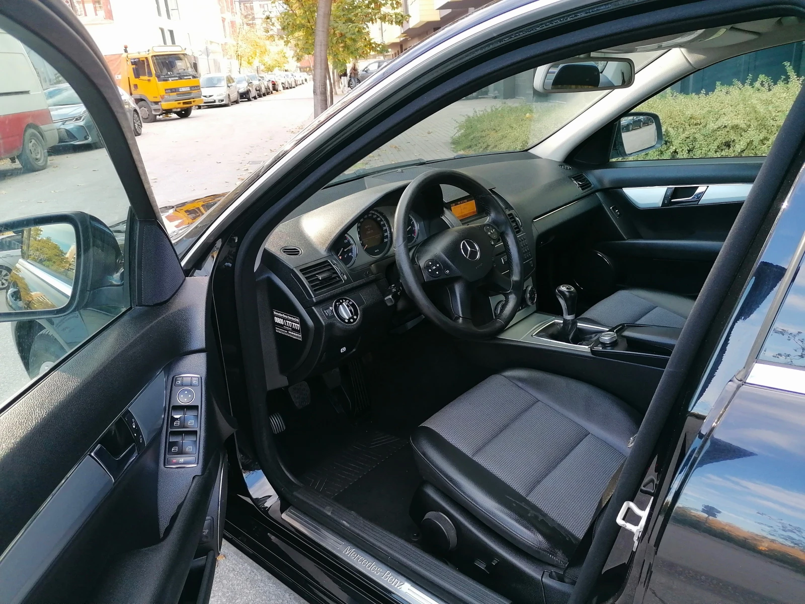 Mercedes-Benz C 180 Avangarde 1.8 kompressor 156k.c - изображение 6