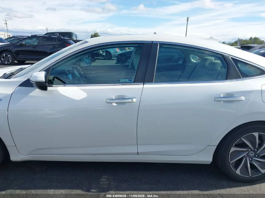 Honda Insight 1.5L I-4 DOHC, VVT, 107HP Front Wheel Drive - изображение 6