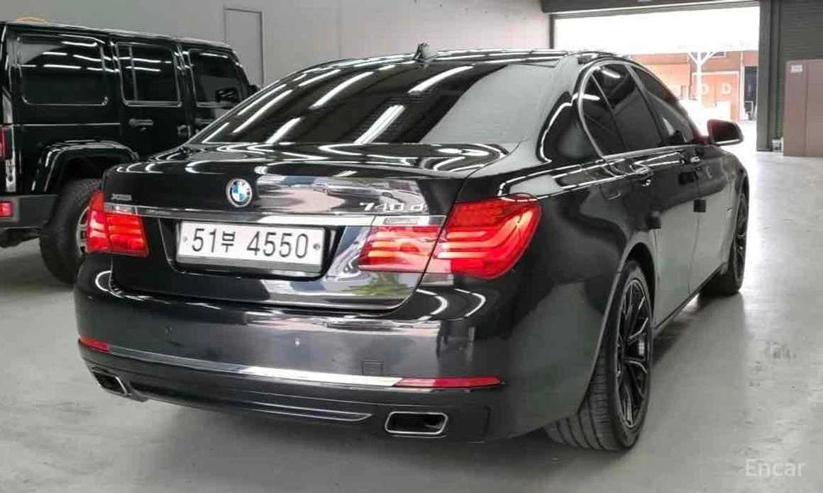 BMW 740  - изображение 3