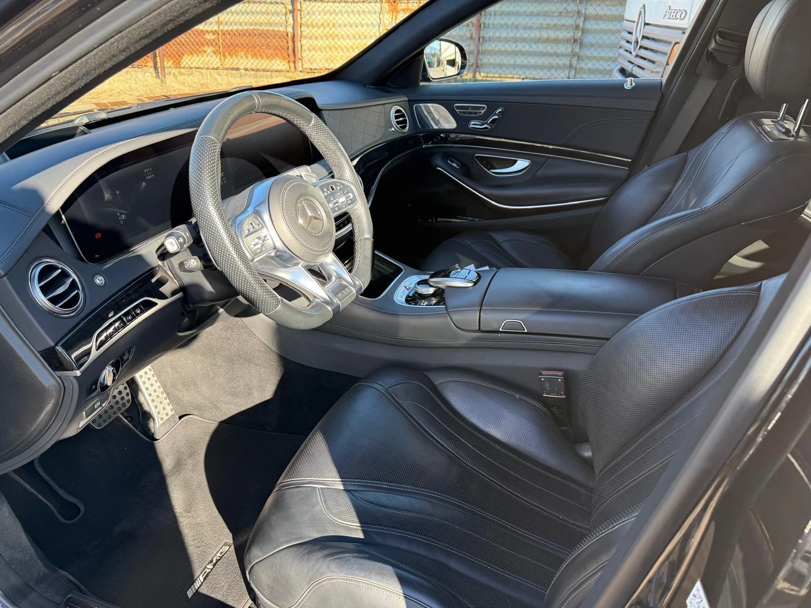 Mercedes-Benz S 560  - изображение 9