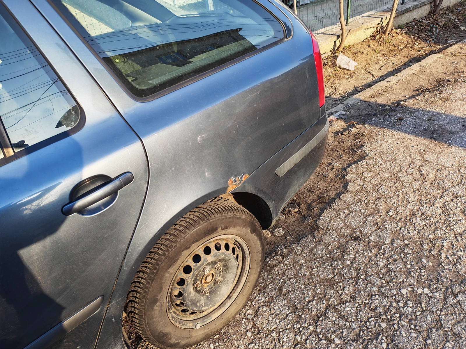 Skoda Octavia FSI 2.0 4x4 (за РЕМОНТ), снимка 2 - Автомобили и джипове - 53962494