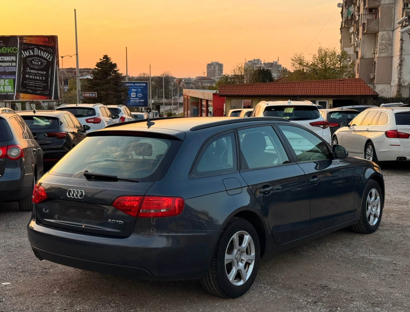 Audi A4 2.0TDI* MEDIA, снимка 5 - Автомобили и джипове - 54207951