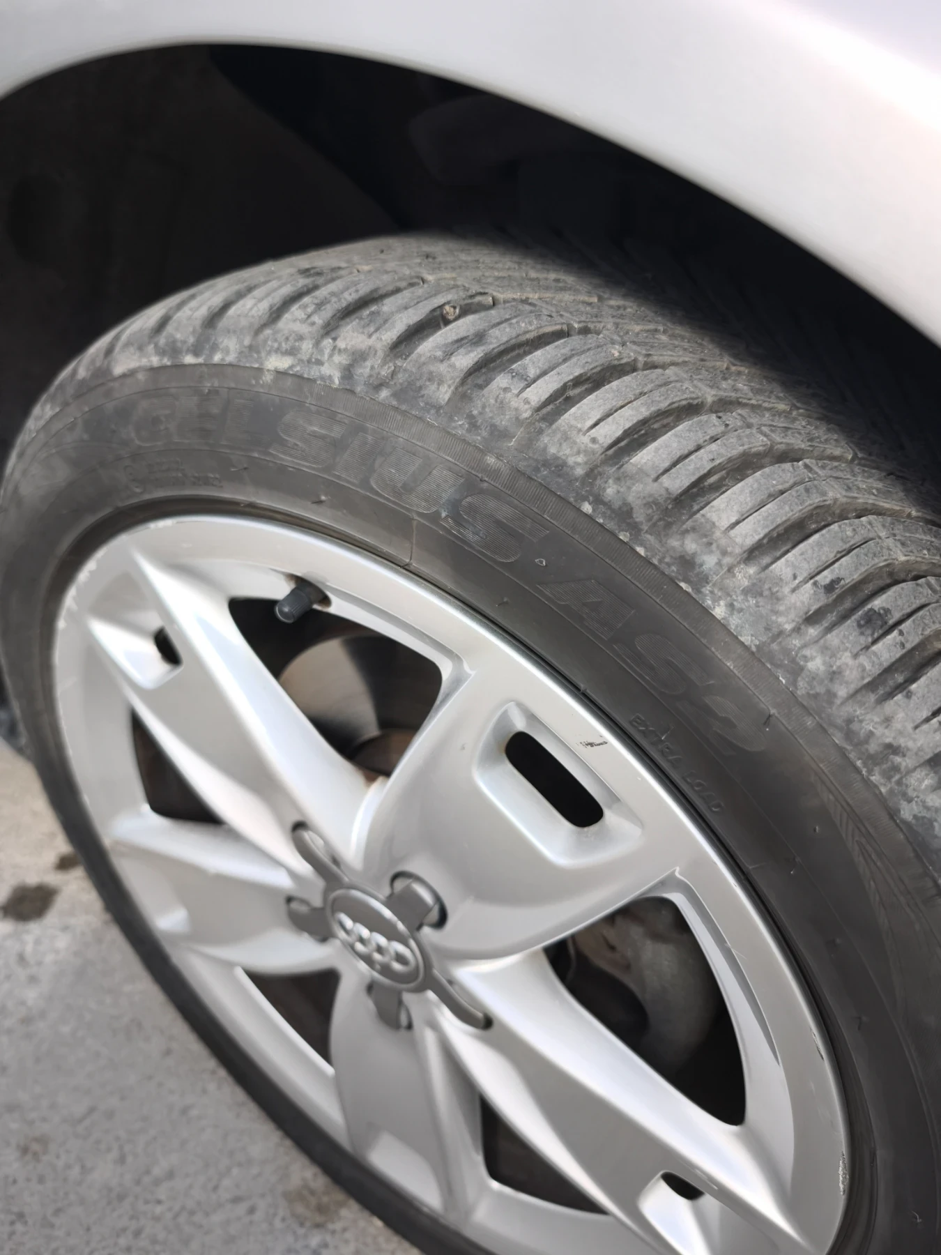 Audi A3 1.8 T, снимка 4 - Автомобили и джипове - 54246070