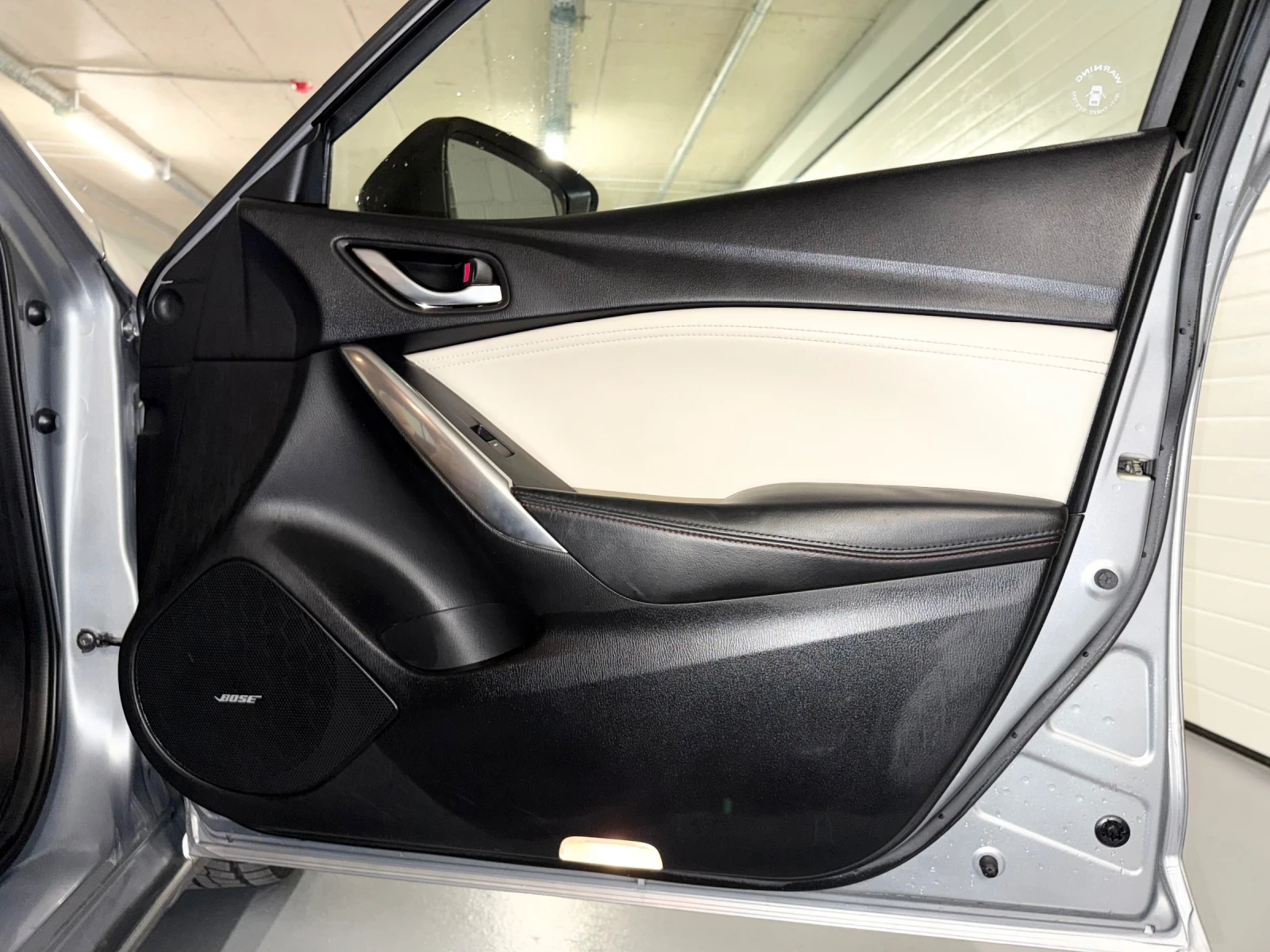 Mazda 6 2.2D, автоматик, кожа, навигация, Bose, снимка 16 - Автомобили и джипове - 54315595