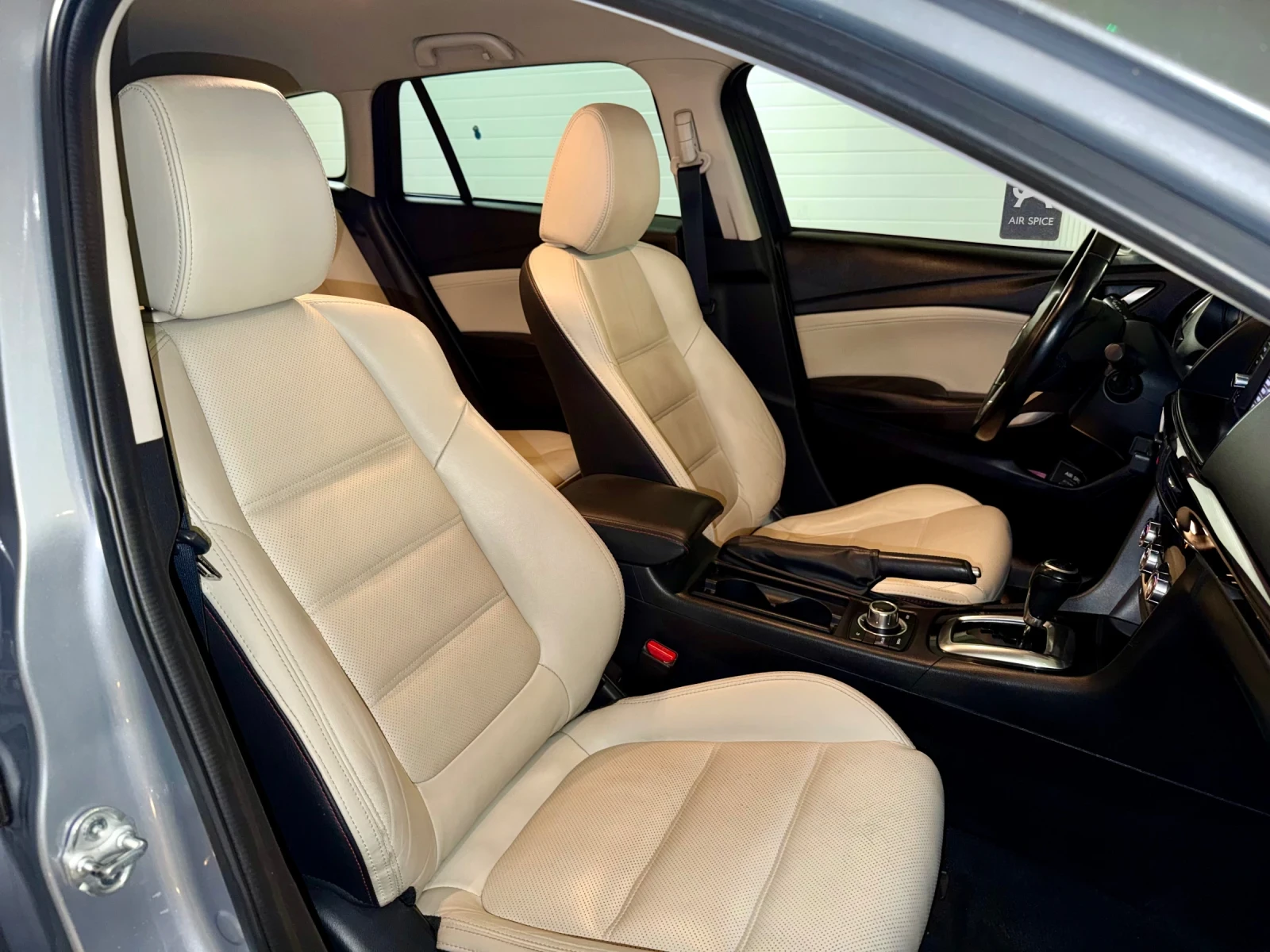 Mazda 6 2.2D, автоматик, кожа, навигация, Bose, снимка 11 - Автомобили и джипове - 54315595
