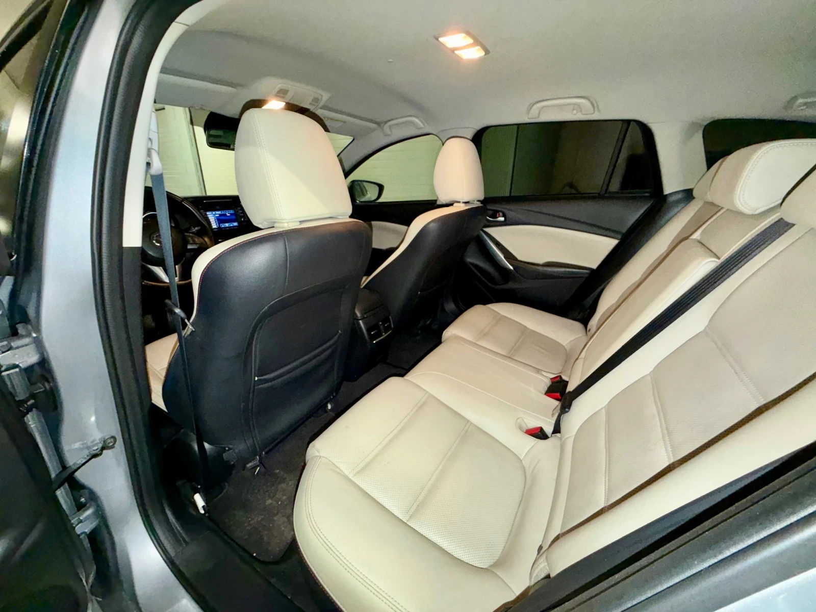 Mazda 6 2.2D, автоматик, кожа, навигация, Bose, снимка 13 - Автомобили и джипове - 54315595