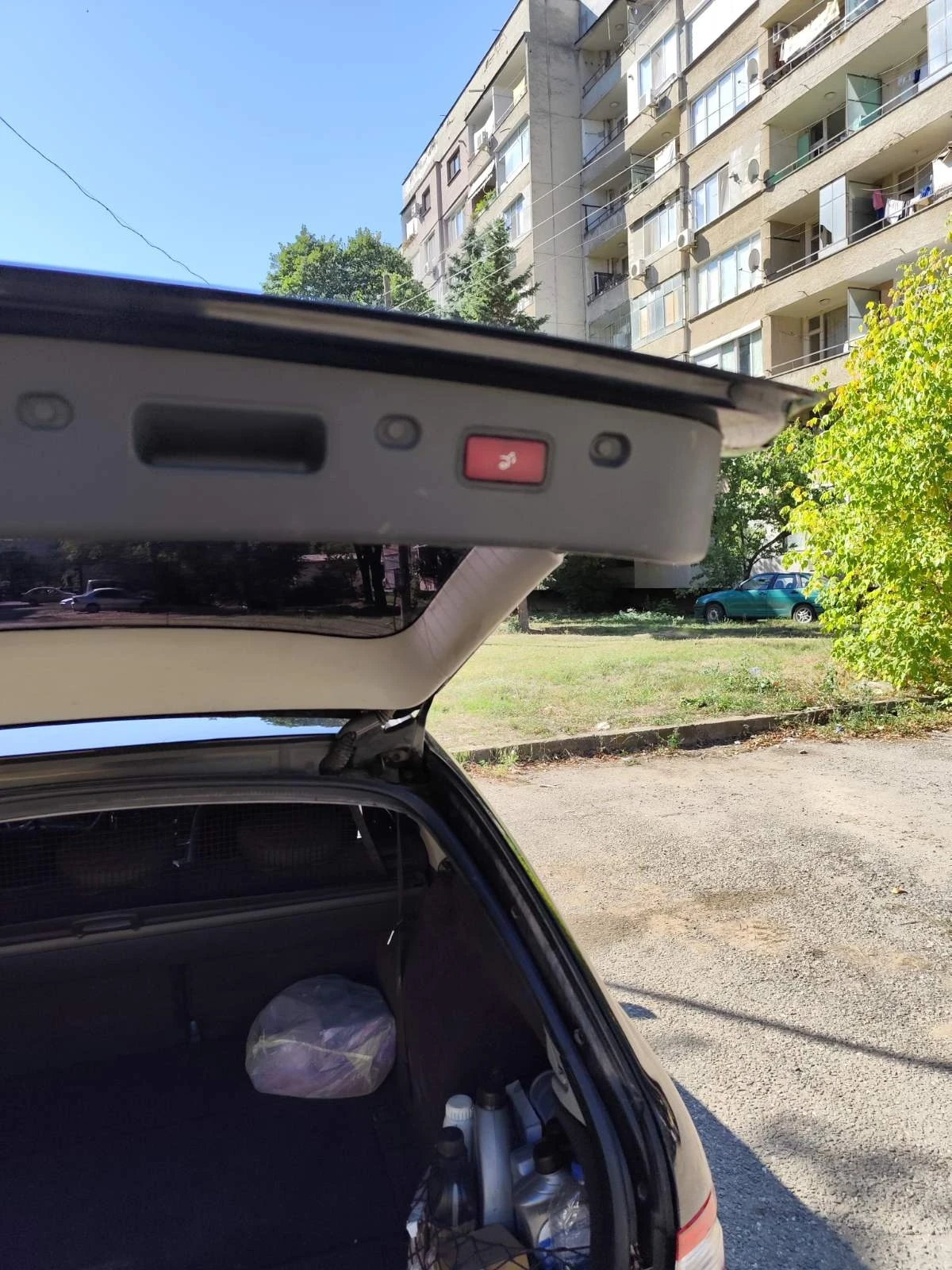 Mercedes-Benz E 320 ГАЗОВ ИНЖЕКЦИОН, снимка 13 - Автомобили и джипове - 54580528
