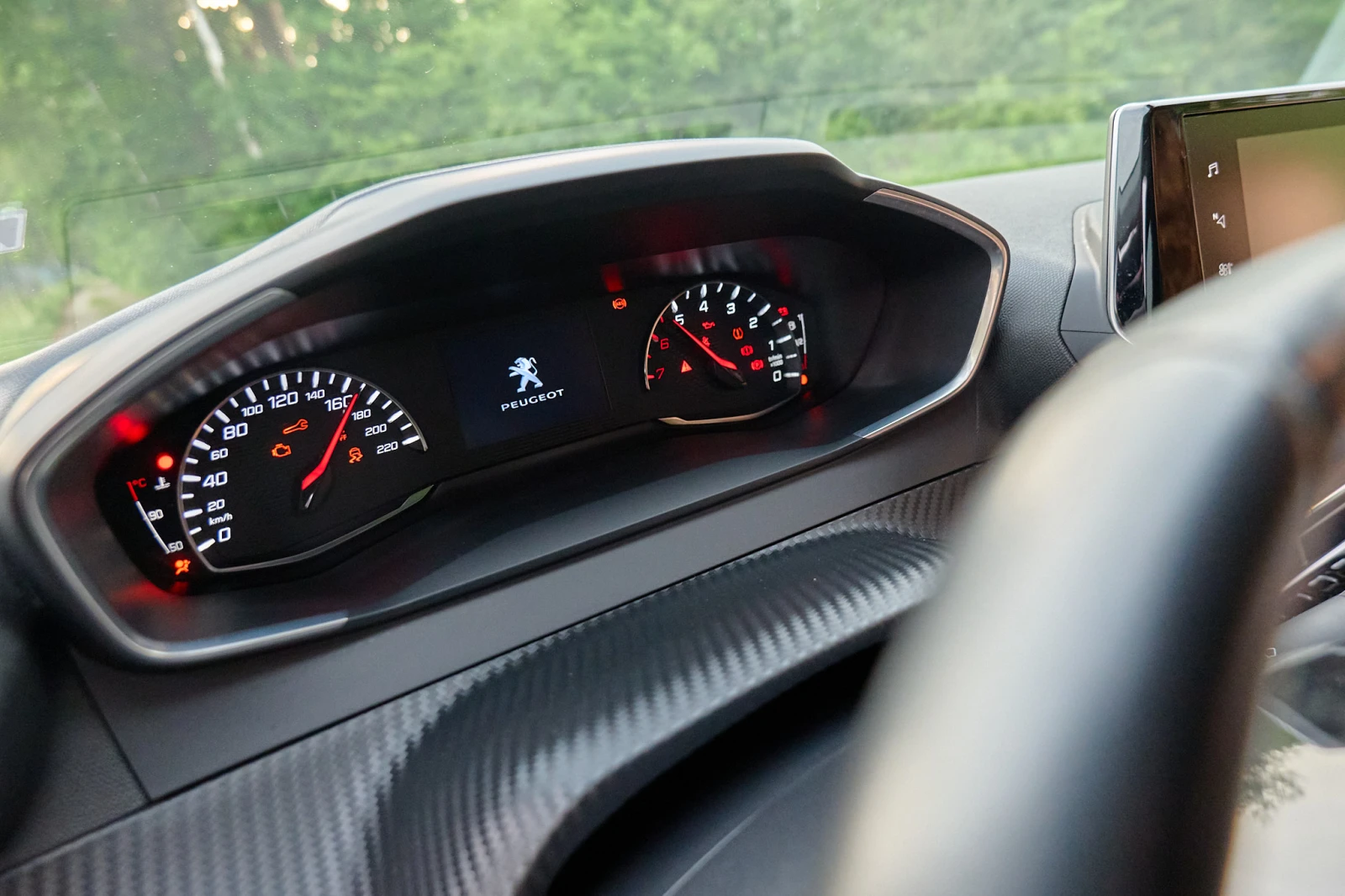 Peugeot 208, снимка 14 - Автомобили и джипове - 55065335