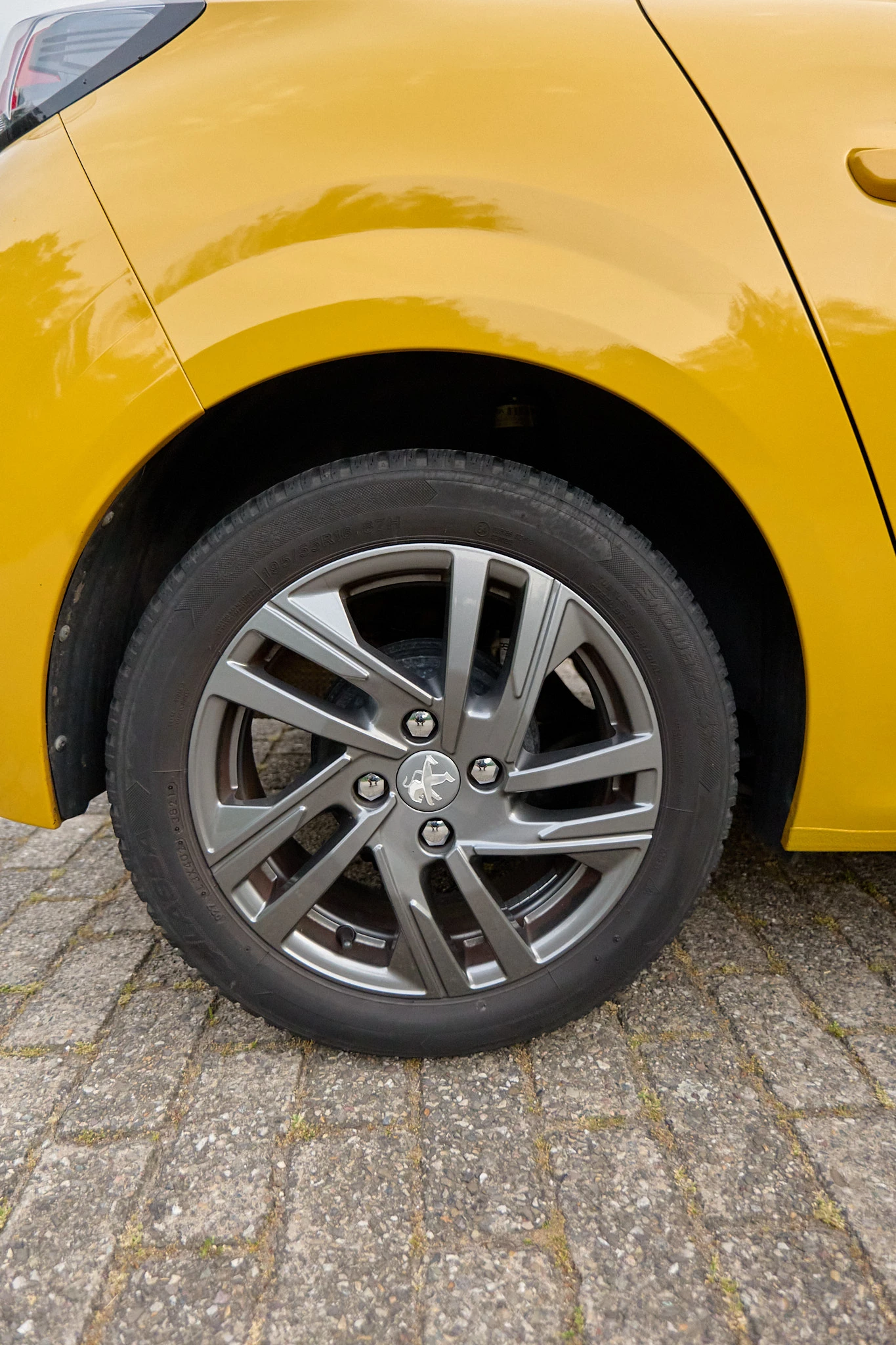 Peugeot 208, снимка 16 - Автомобили и джипове - 55065335