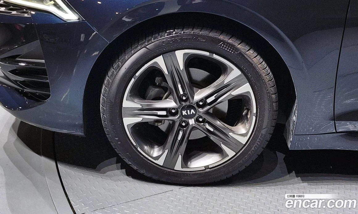 Kia K5 2.0 Prestige, снимка 5 - Автомобили и джипове - 55669033