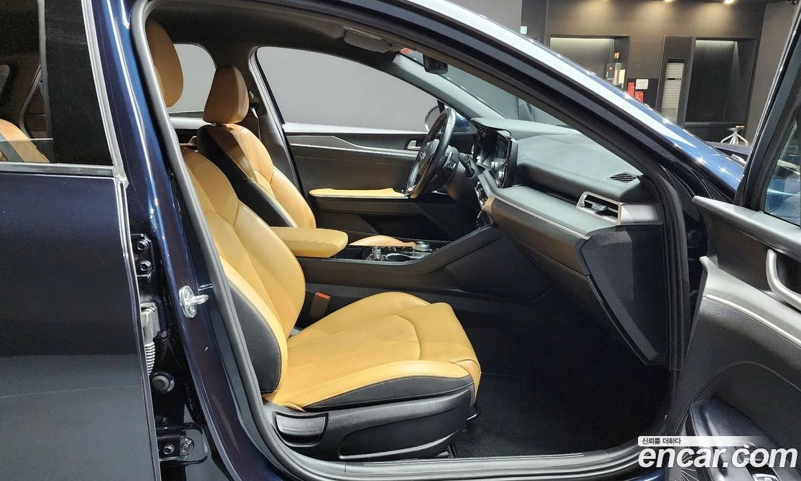 Kia K5 2.0 Prestige, снимка 10 - Автомобили и джипове - 55669033