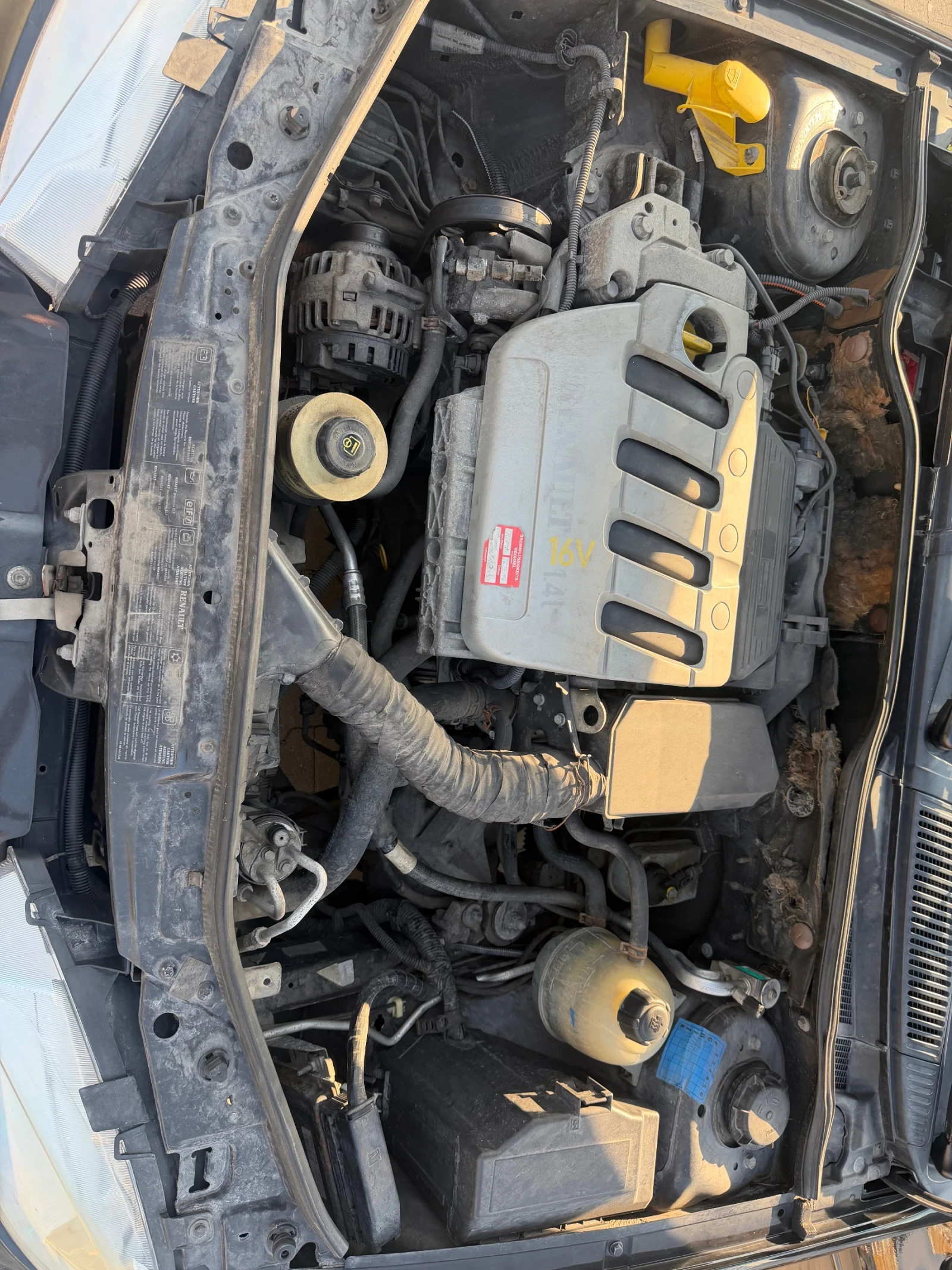 Renault Megane, снимка 7 - Автомобили и джипове - 55847695