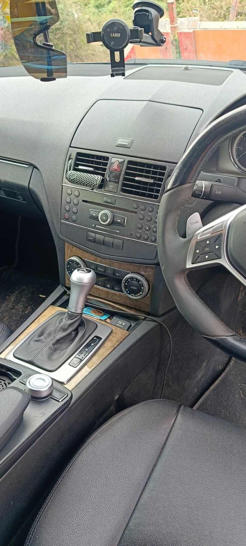 Mercedes-Benz C 320, снимка 7 - Автомобили и джипове - 55951617