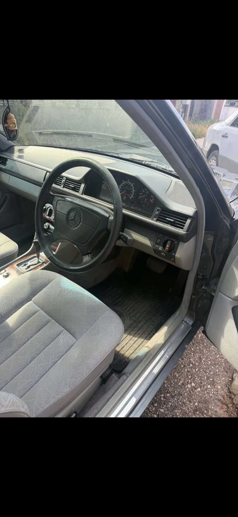 Mercedes-Benz 124 Десен Волан, снимка 6 - Автомобили и джипове - 56182650