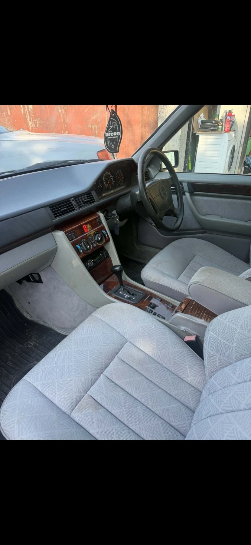 Mercedes-Benz 124 Десен Волан, снимка 8 - Автомобили и джипове - 56182650