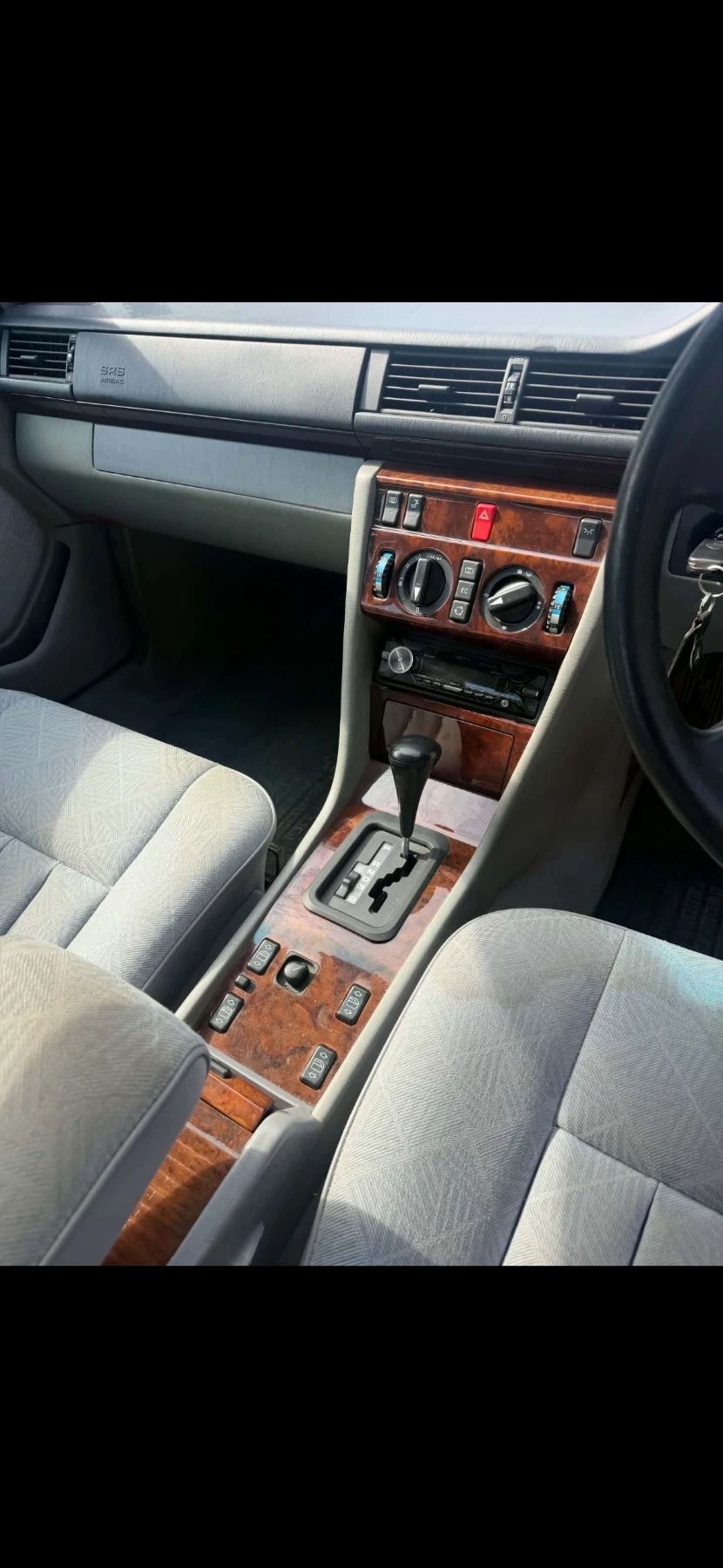 Mercedes-Benz 124 Десен Волан, снимка 9 - Автомобили и джипове - 56182650