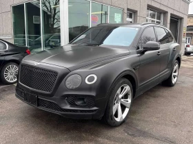 Bentley Bentayga W12 * ДИСТРОНИК* NAIM* МАСАЖИ* ОБДУХВАНЕ*  , снимка 1