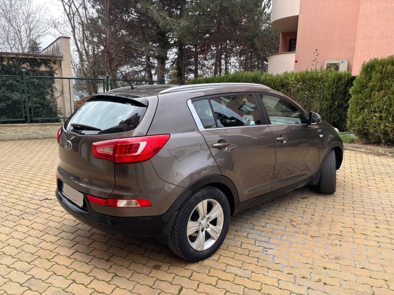 Kia Sportage, снимка 6 - Автомобили и джипове - 48954890