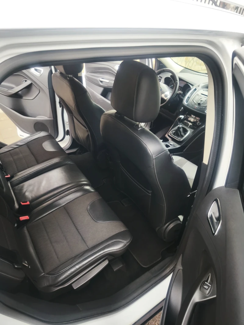 Ford Kuga 1.5 Ecoboost Titanium, снимка 5 - Автомобили и джипове - 52115834