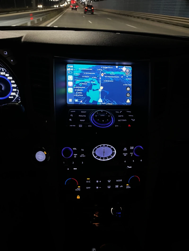 Infiniti QX70, снимка 12 - Автомобили и джипове - 52571222