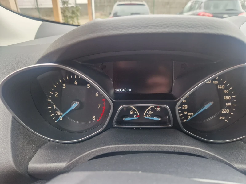 Ford Kuga 1.5scti 4x4 avtomat , снимка 11 - Автомобили и джипове - 52826528