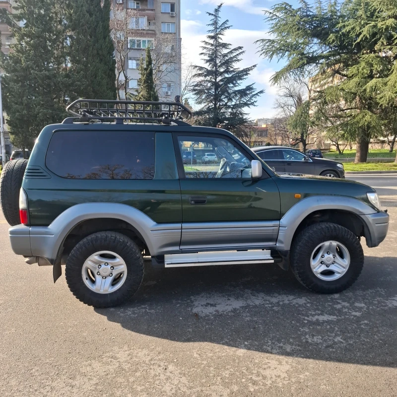 Toyota Land cruiser, снимка 12 - Автомобили и джипове - 53009199
