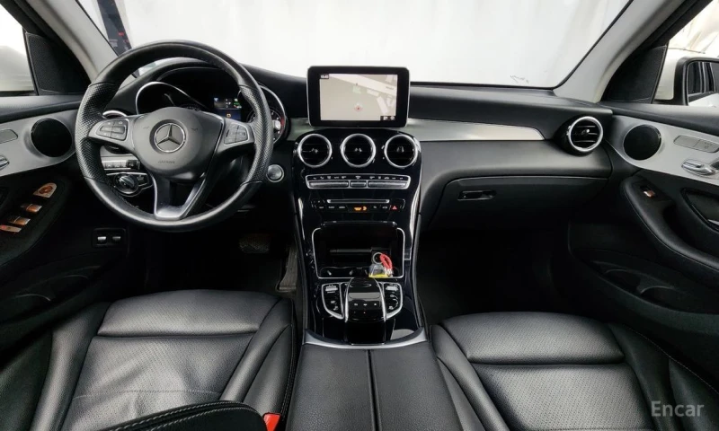 Mercedes-Benz GLC 350, снимка 7 - Автомобили и джипове - 53186995